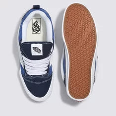 Tenis JK V4NS KNU SKOOL